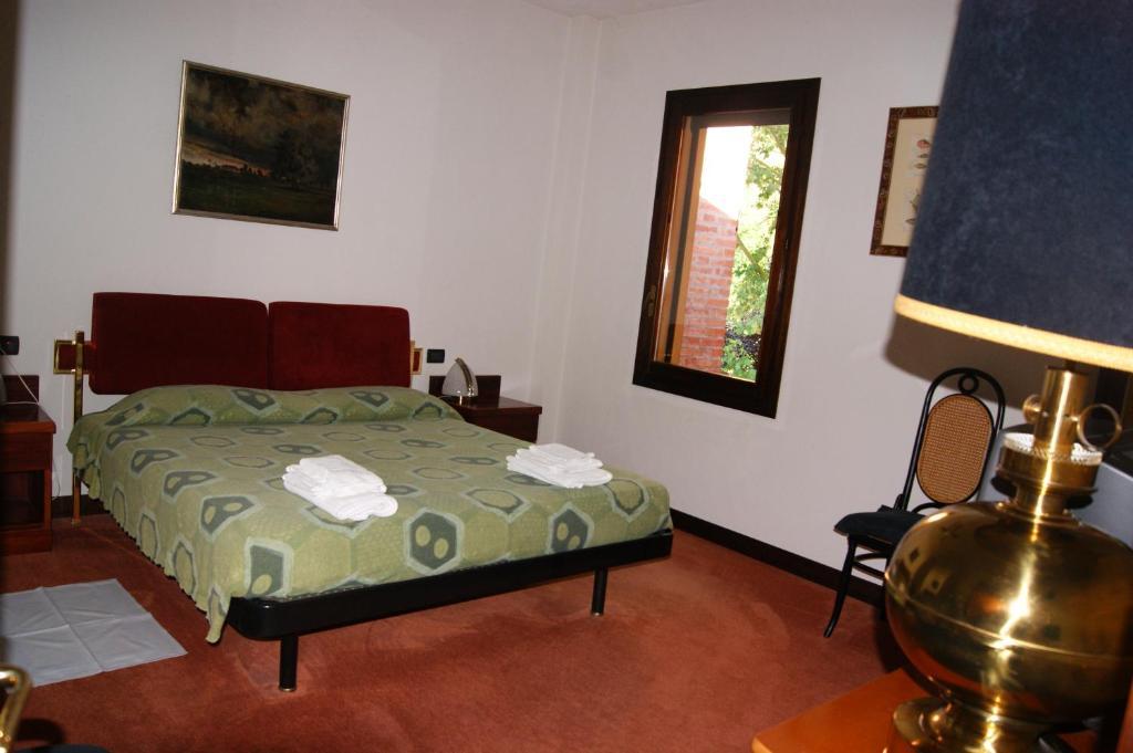 Hotel La Tagliolina Monteveglio Habitación foto